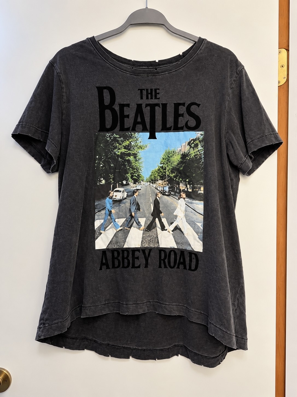 The Beatles Abbey Road Graphic T-Shirt – Size Medium